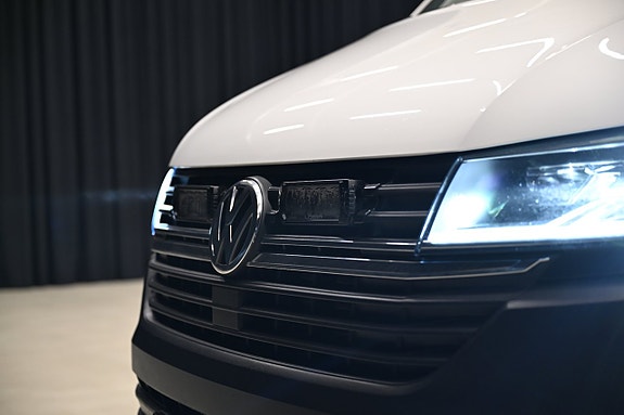Volkswagen Transporter 8 of 28