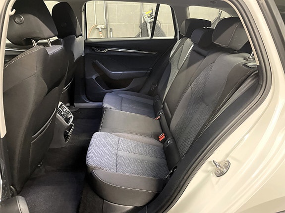 Skoda Octavia 11 of 15