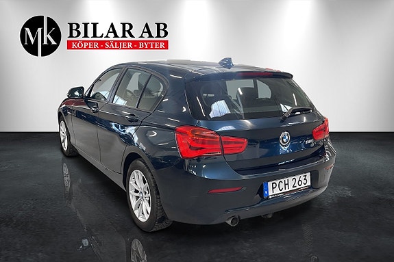 BMW 118i 6 of 11