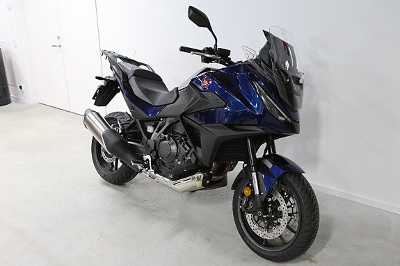 Honda NT 1100 3 of 8