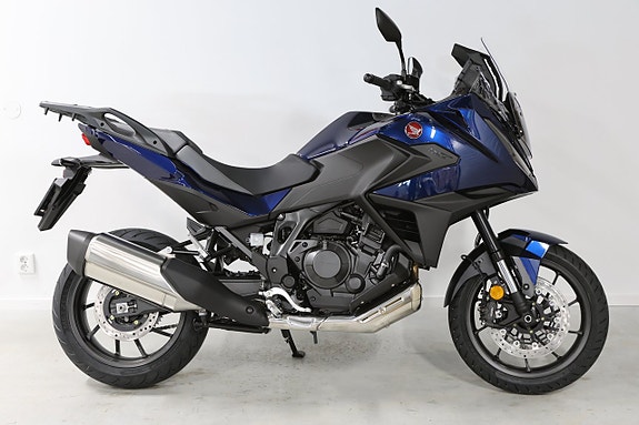 Honda NT 1100 2 of 8
