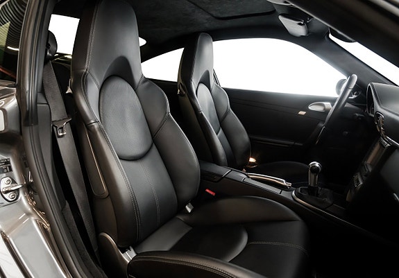 Porsche 911 Carrera S 28 of 30