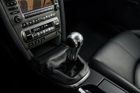 Porsche 911 Carrera S 19 of 30