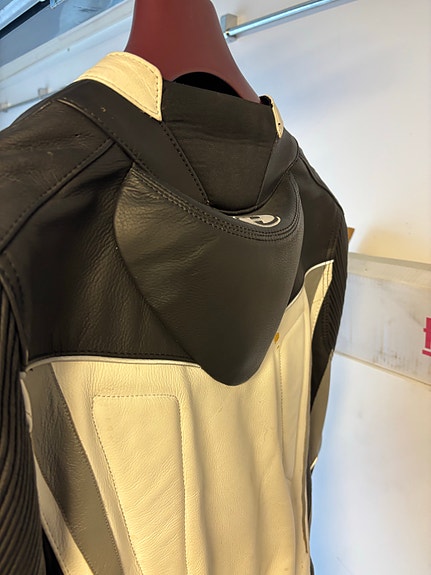 Product image 4 of 8