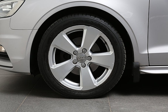 Audi A3 8 of 22