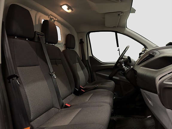 Ford Transit Custom 14 of 18