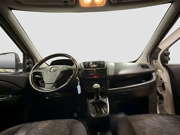 Opel Combo 12 of 15