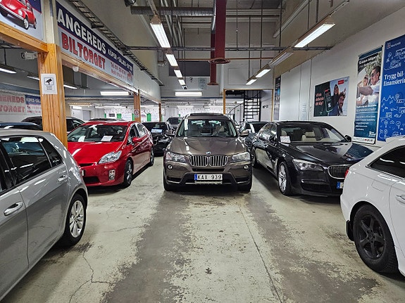 BMW X3 4 of 17