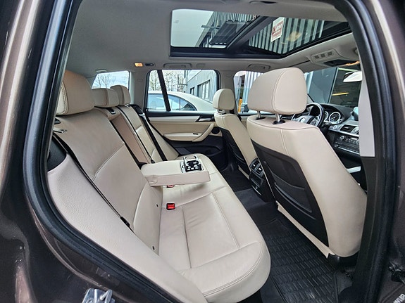BMW X3 11 of 17
