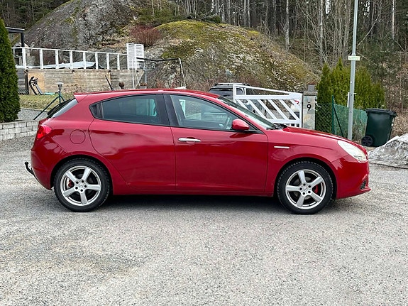 Alfa Romeo Giulietta 6 of 17