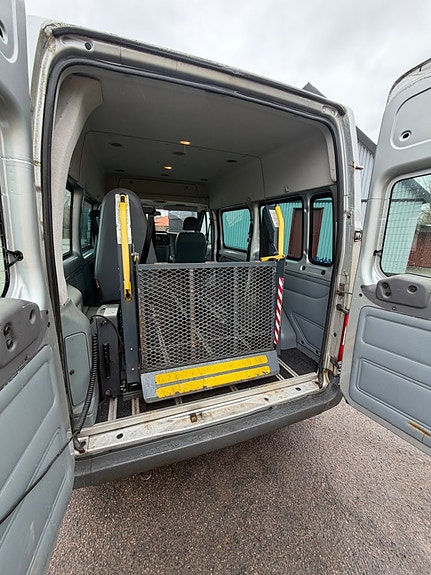 Ford Transit 7 of 16