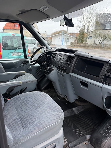 Ford Transit 12 of 16