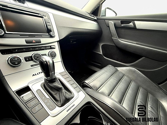 Volkswagen Passat Alltrack 14 of 14