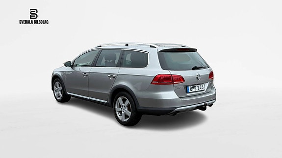 Volkswagen Passat Alltrack 4 of 5