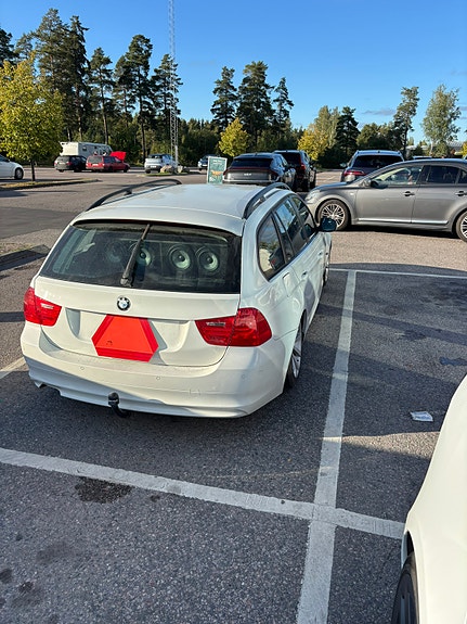 BMW 318d 4 of 8