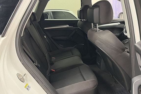 Audi Q5 9 of 14