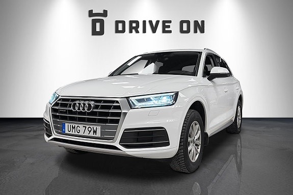 Audi Q5 2 of 5