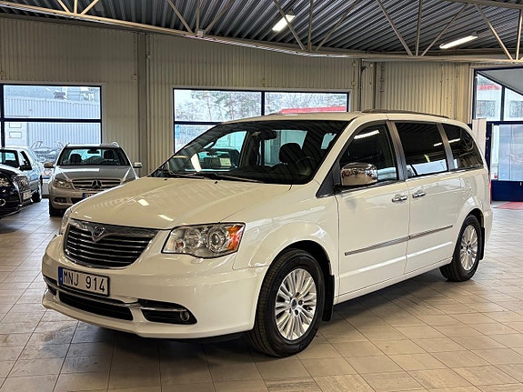 Lancia Voyager 2014