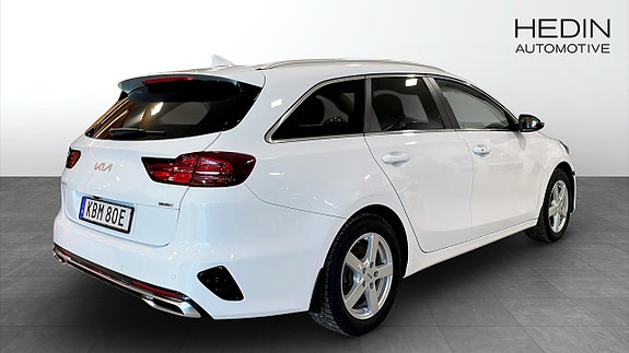 Kia Ceed 2 of 9