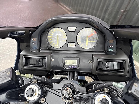Honda Vf 1000 F2 13 of 18