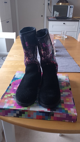 Product image 2 of 9