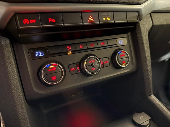 Volkswagen Amarok 16 of 20