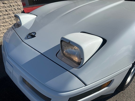 Chevrolet Corvette 19 of 19