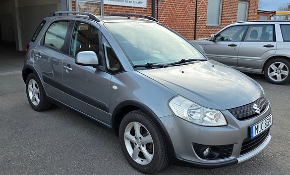 Suzuki SX4 5 of 5