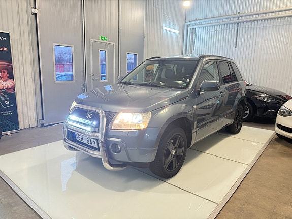 Suzuki Grand Vitara 4 of 5