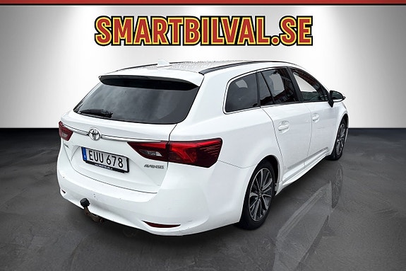 Toyota Avensis 24 of 30