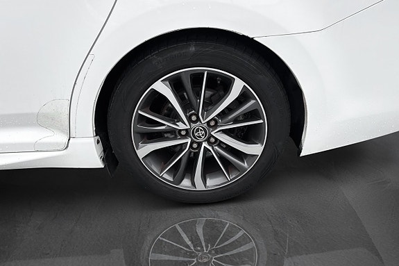 Toyota Avensis 29 of 30