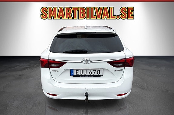 Toyota Avensis 23 of 30