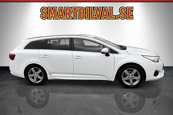Toyota Avensis 5 of 5