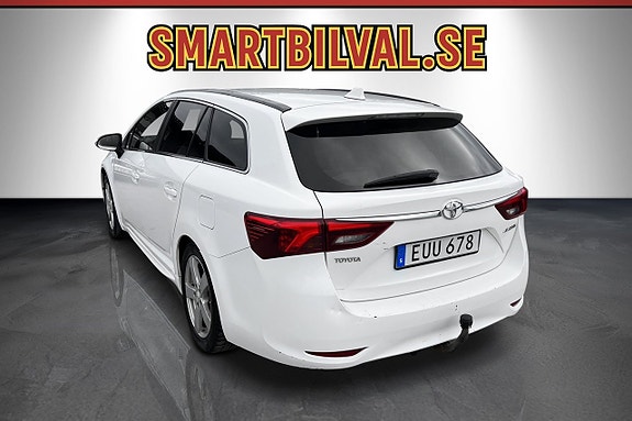Toyota Avensis 8 of 19