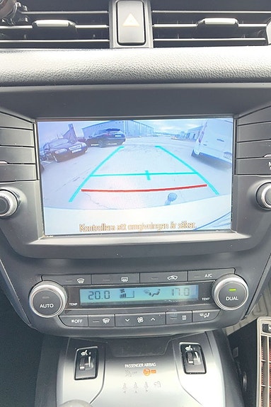 Toyota Avensis 17 of 19