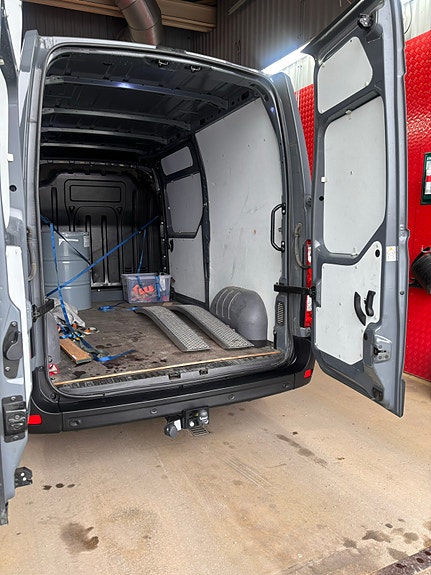Renault Master 12 of 15