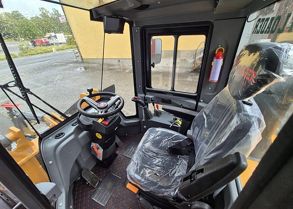 Multiloader L 30 i lager för omg. Leverans 6 of 10