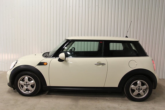 MINI One 2 of 5