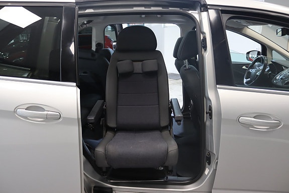 Ford Grand C-MAX 28 of 28