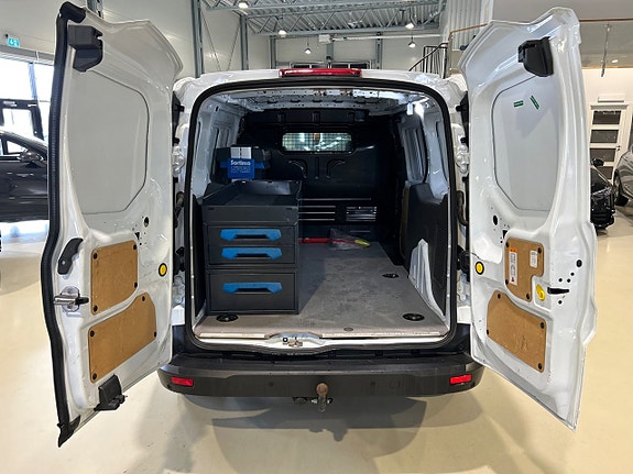 Ford Transit Connect 6 of 15