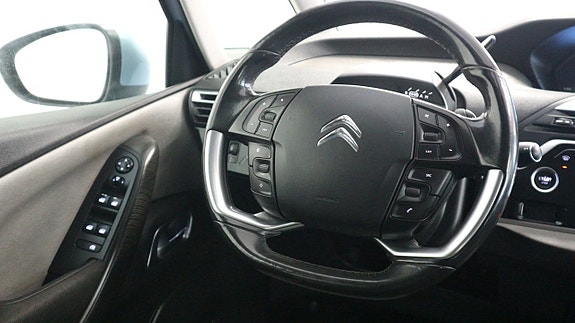Citroen C4 Picasso 10 of 17