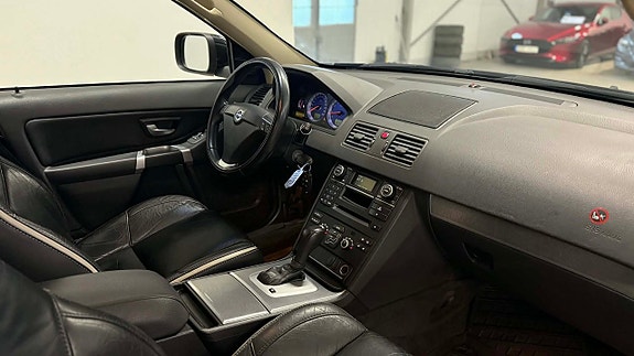 Volvo XC90 22 of 26