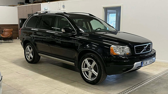 Volvo XC90 5 of 26