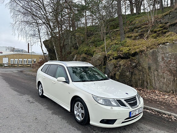 Saab 9-3 2 of 5