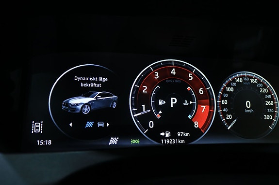 Jaguar XE 20 of 30