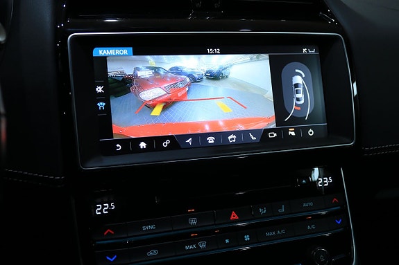Jaguar XE 23 of 30