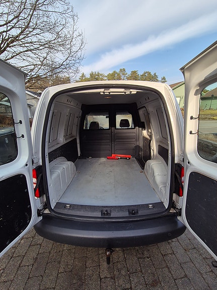 Volkswagen Caddy 4 of 5