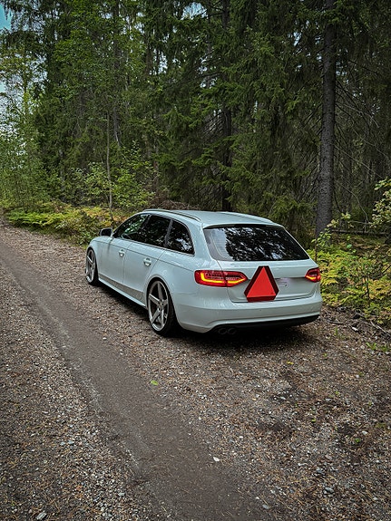 Audi A4 2 of 7