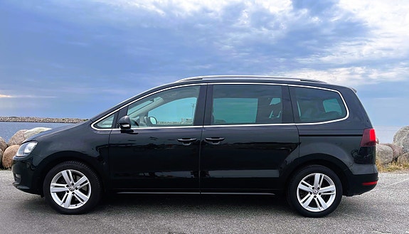 Volkswagen Sharan 3 of 5