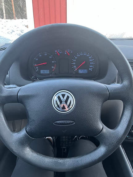 Volkswagen Golf IV 5 of 7